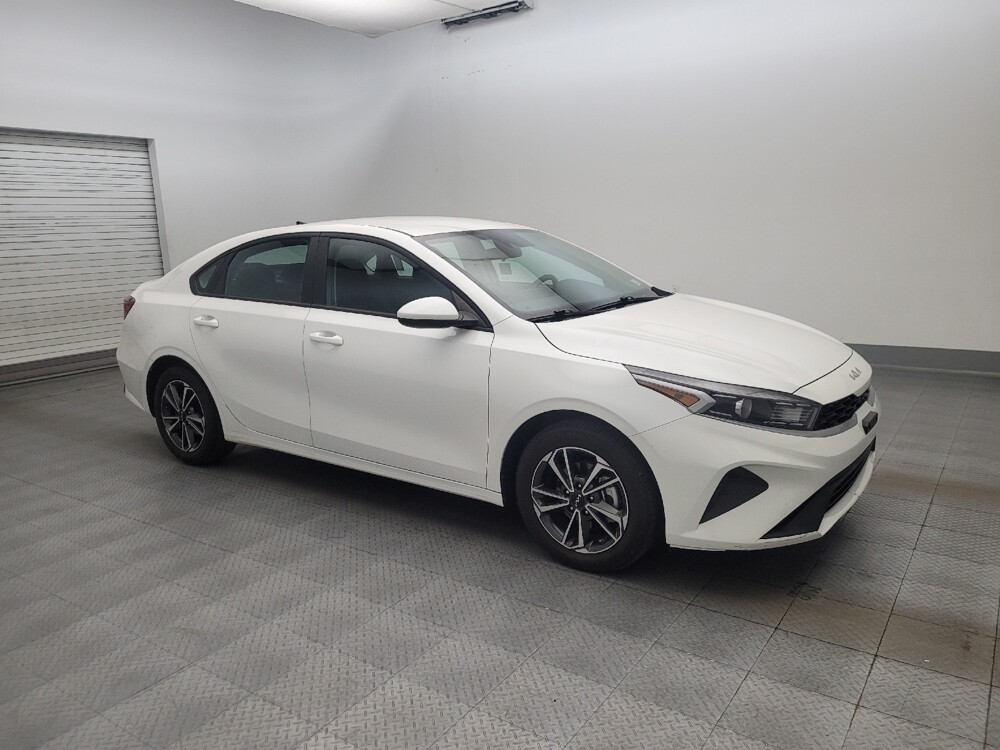 2023 Kia Forte in Phoenix, AZ 85022 - 18137092 11
