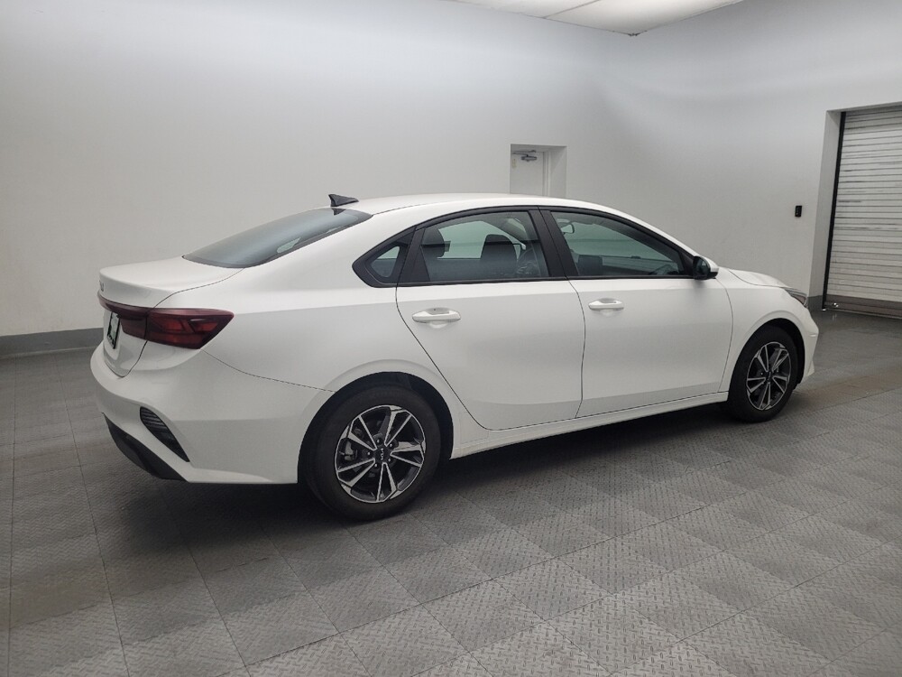 2023 Kia Forte in Phoenix, AZ 85022 - 18137092 10