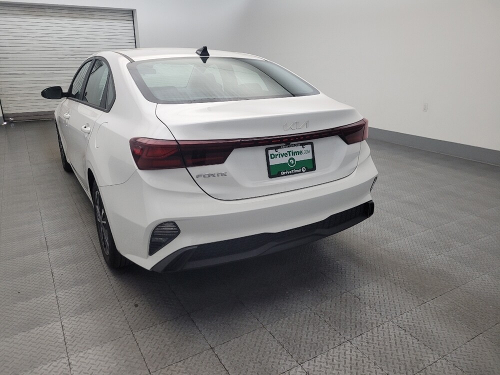 2023 Kia Forte in Phoenix, AZ 85022 - 18137092 6
