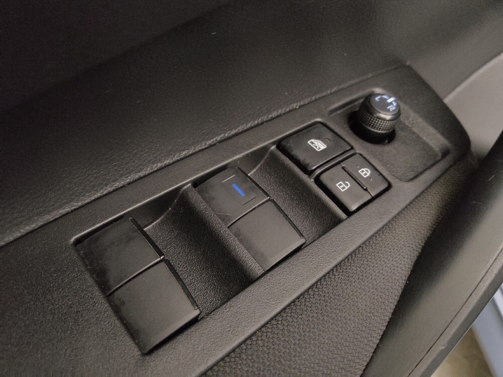 2021 Toyota Corolla in Lakewood, CO 80215 - 18137096 27