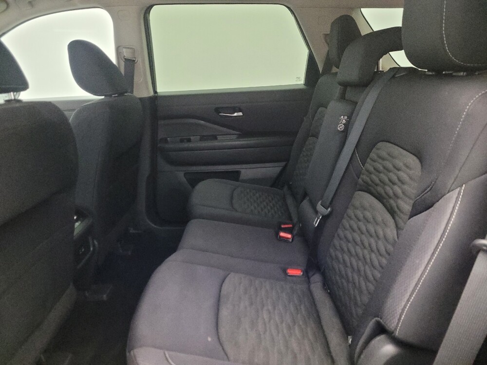 2022 Nissan Pathfinder in Albuquerque, NM 87123 - 18137099 18