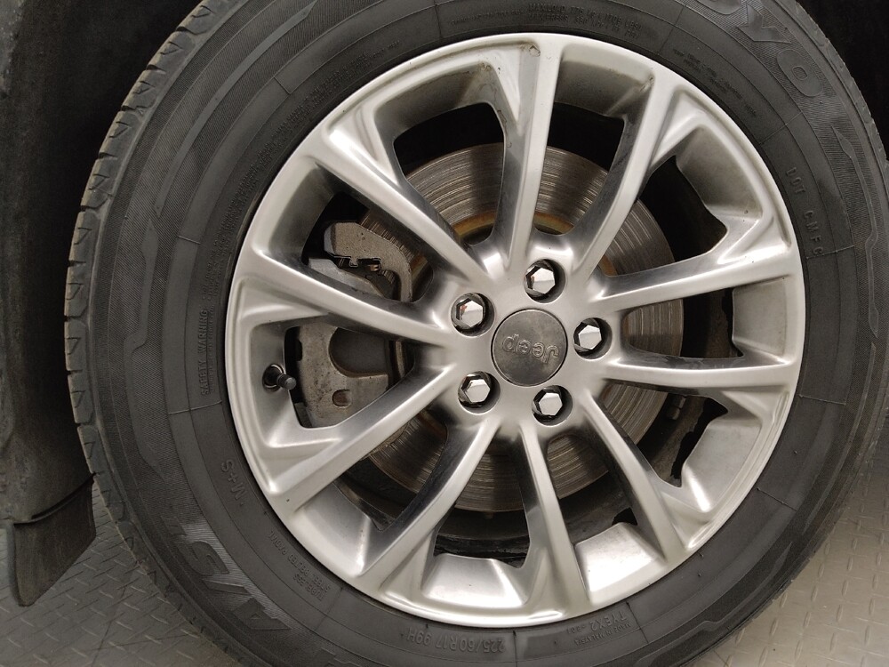 2020 Jeep Cherokee in Denver, CO 80012 - 18137102 31