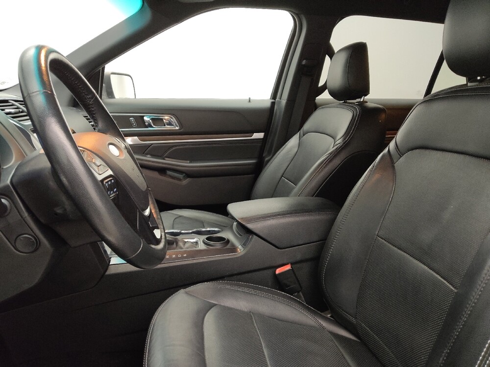 2019 Ford Explorer in Lakewood, CO 80215 - 18137103 17