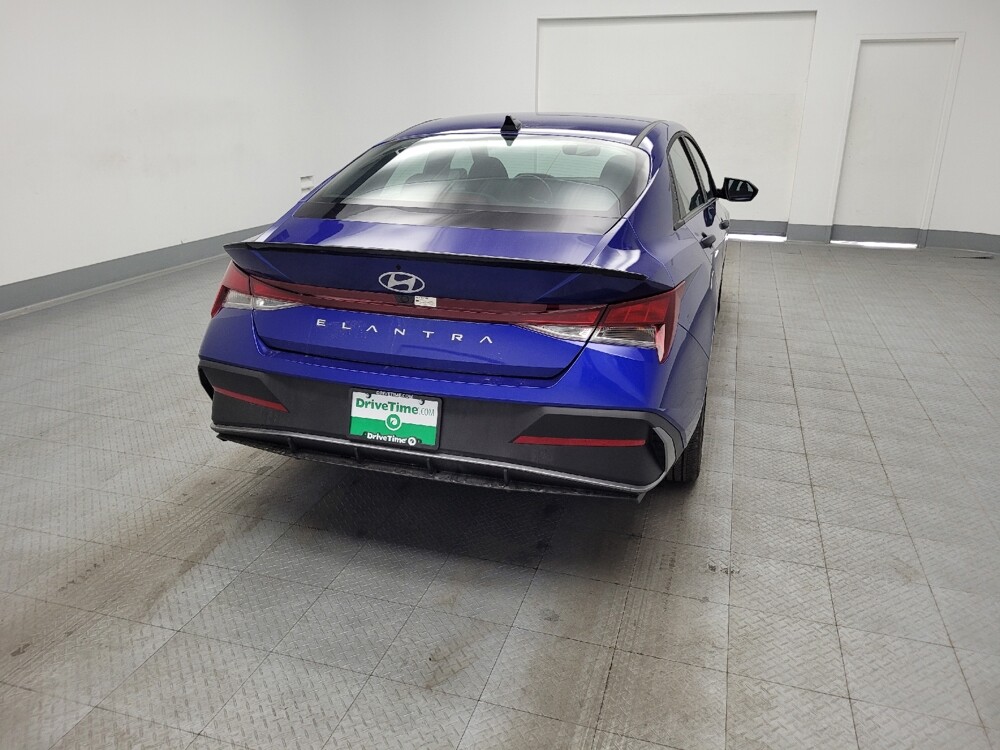 2025 Hyundai Elantra in Antioch, TN 37013 - 18137104 7