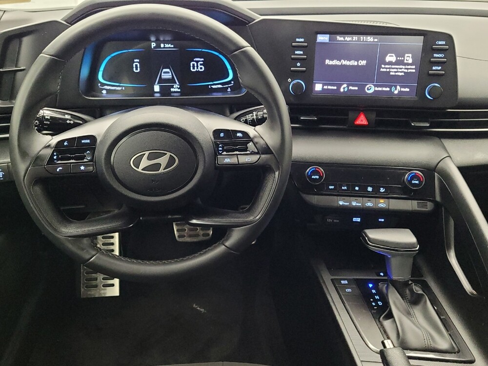 2025 Hyundai Elantra in Antioch, TN 37013 - 18137104 22