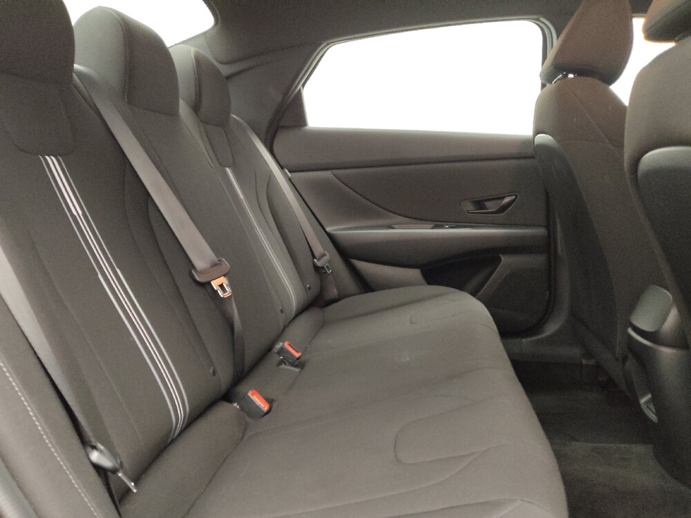 2025 Hyundai Elantra in Denver, CO 80012 - 18137106 19