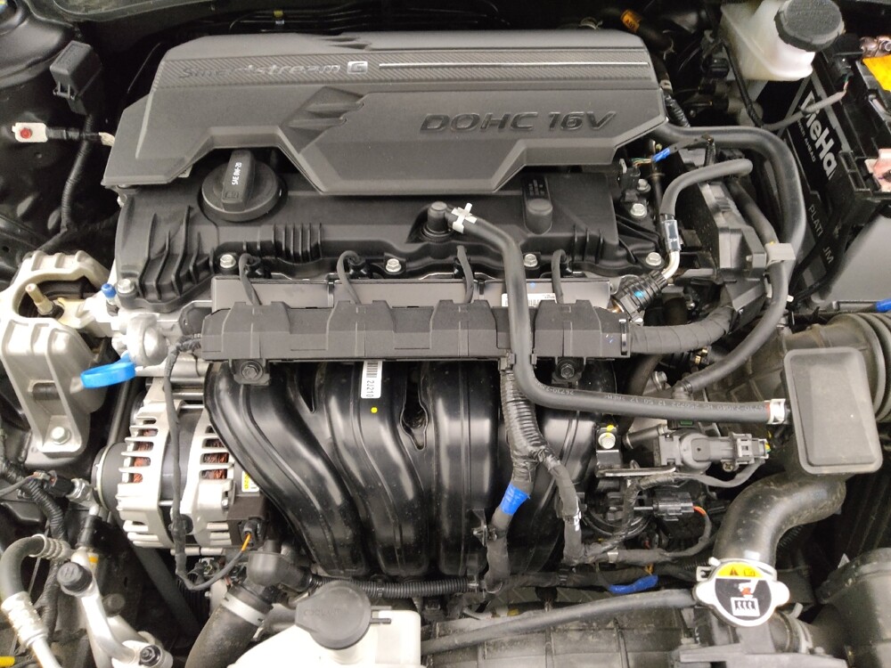 2025 Hyundai Elantra in Denver, CO 80012 - 18137106 30