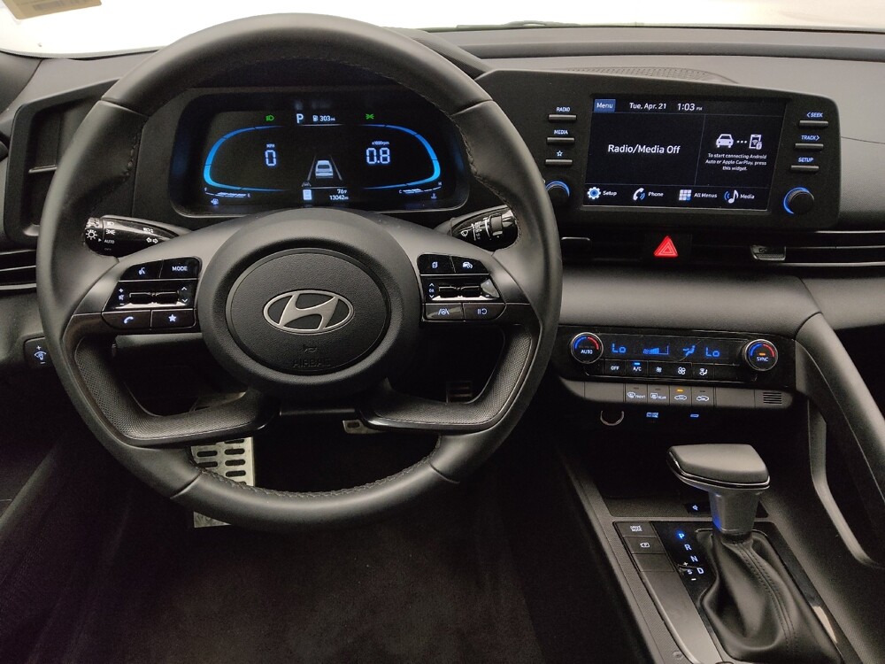 2025 Hyundai Elantra in Denver, CO 80012 - 18137106 22