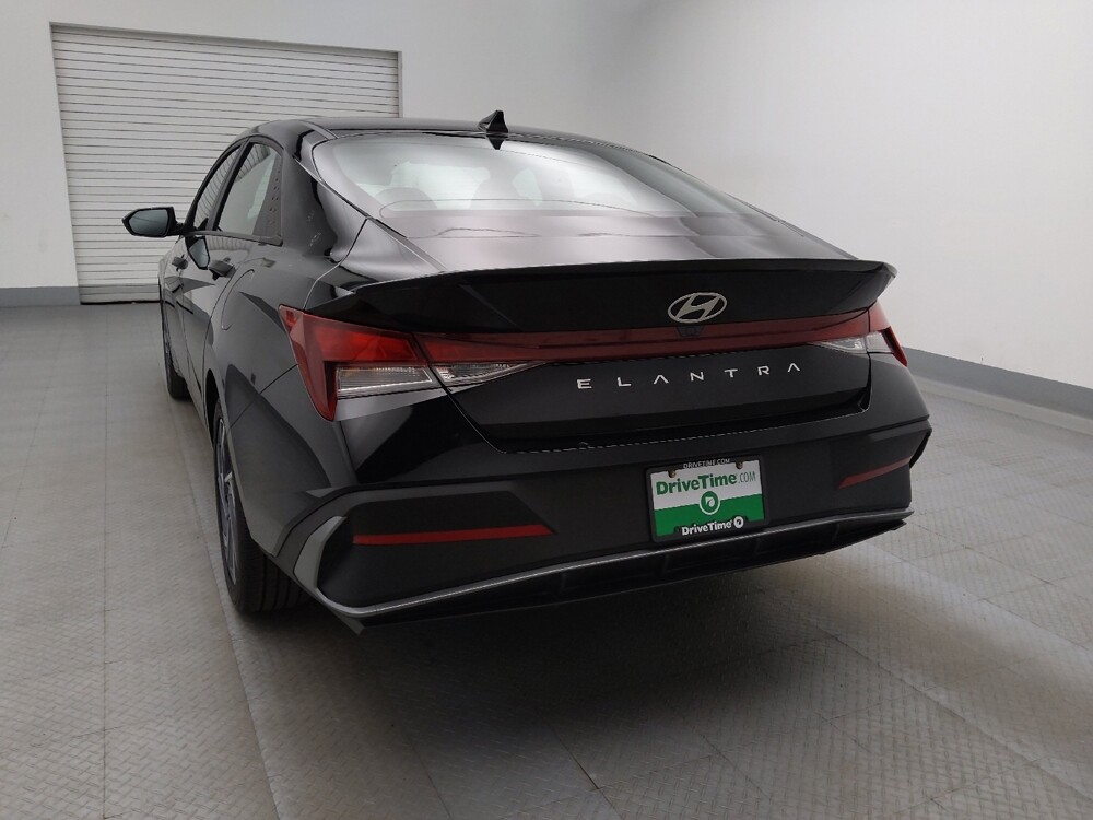 2025 Hyundai Elantra in Denver, CO 80012 - 18137106 6