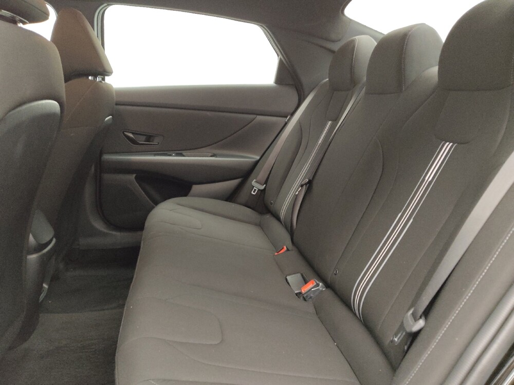 2025 Hyundai Elantra in Denver, CO 80012 - 18137106 18