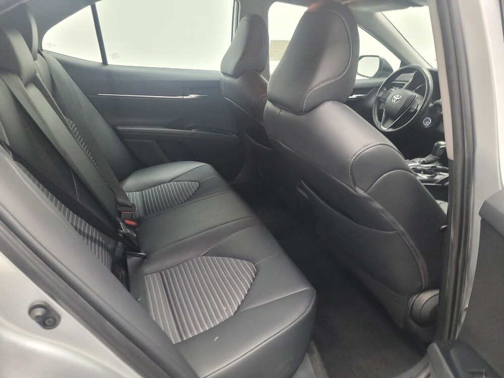 2019 Toyota Camry in Las Vegas, NV 89102 - 18137107 19