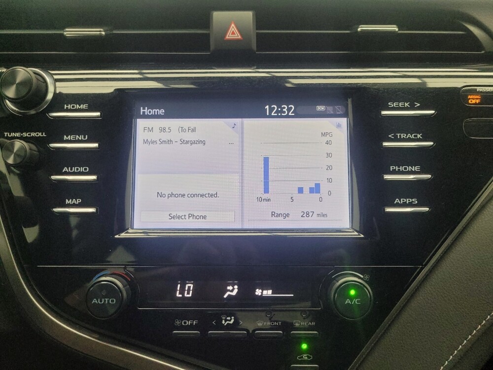 2019 Toyota Camry in Las Vegas, NV 89102 - 18137107 25