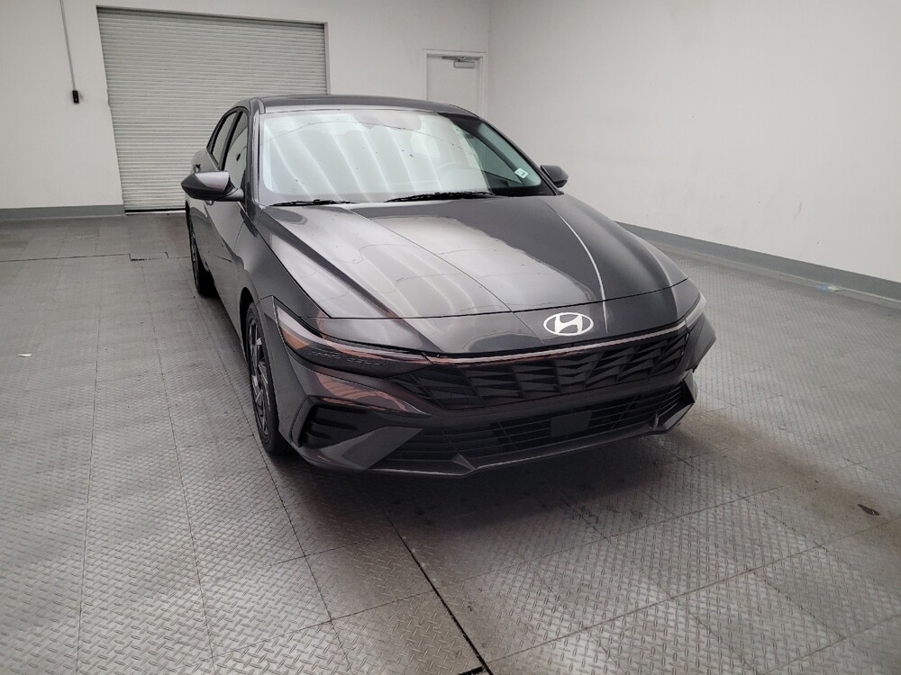 2025 Hyundai Elantra in Riverside, CA 92504 - 18137110 12