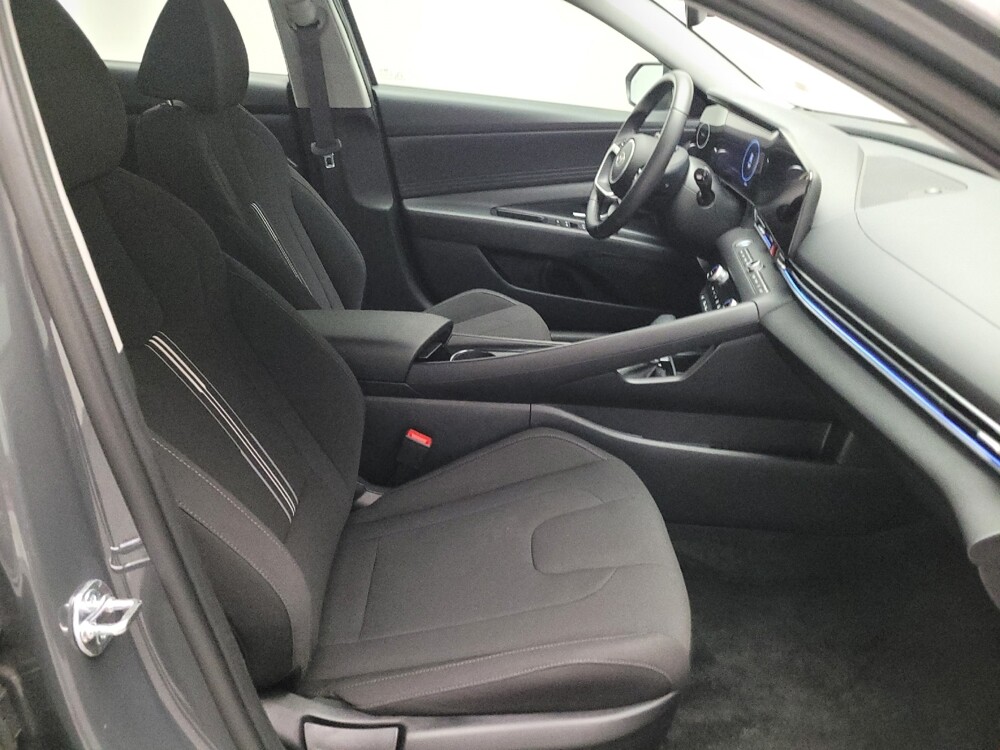 2025 Hyundai Elantra in Riverside, CA 92504 - 18137110 19