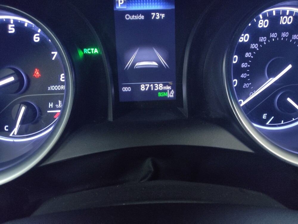 2018 Toyota Camry in Macon, GA 31210 - 18137113 23