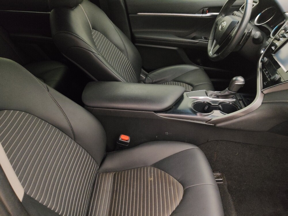 2018 Toyota Camry in Macon, GA 31210 - 18137113 21