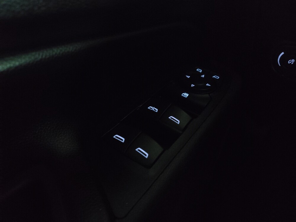 2019 Chevrolet Equinox in Knoxville, TN 37923 - 18137114 27