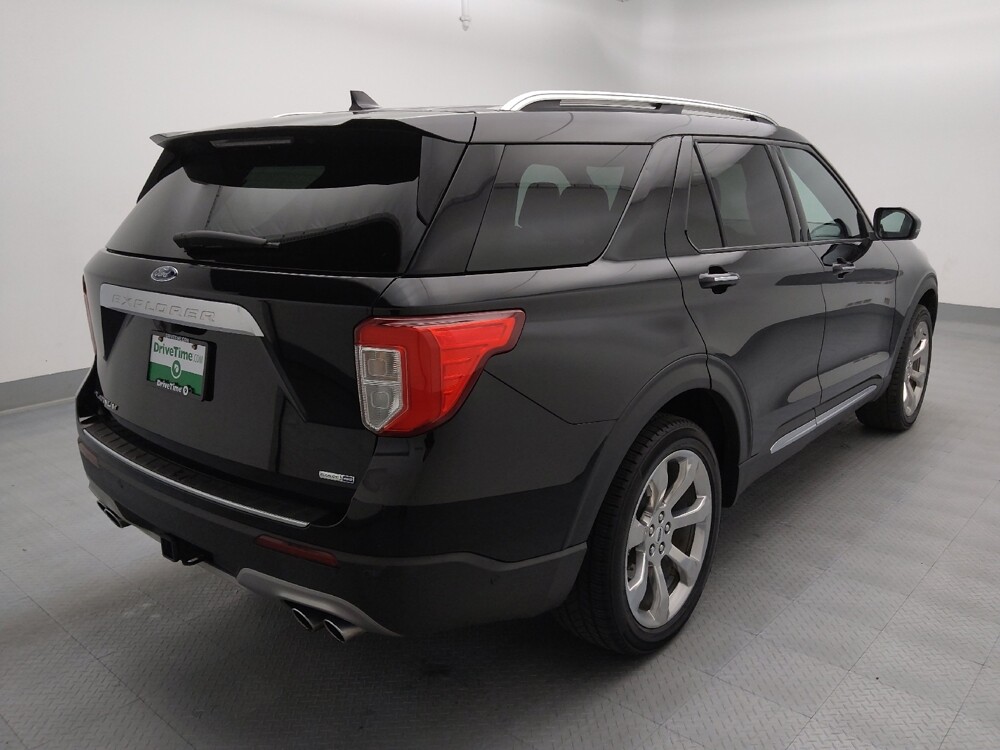 2020 Ford Explorer in St. Louis, MO 63136 - 18137122 9