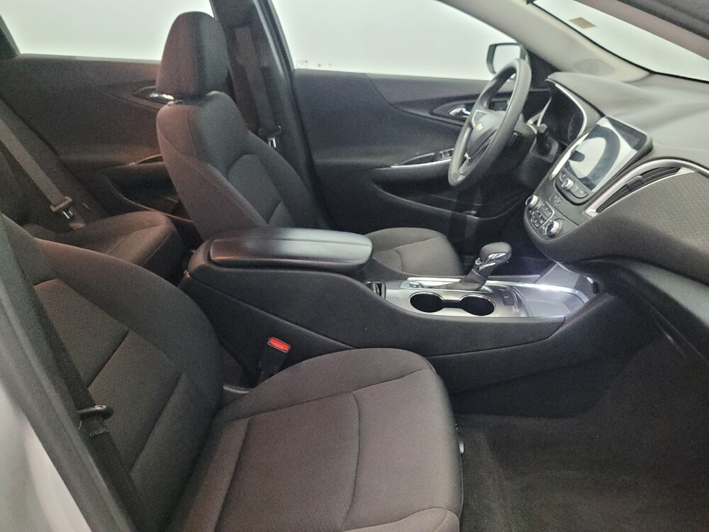 2022 Chevrolet Malibu in Chesapeake, VA 23320 - 18137123 21