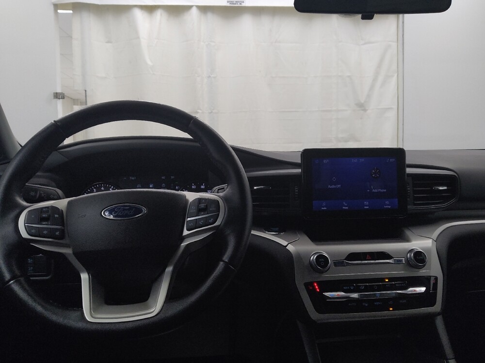 2022 Ford Explorer in St. Louis, MO 63136 - 18137128 22