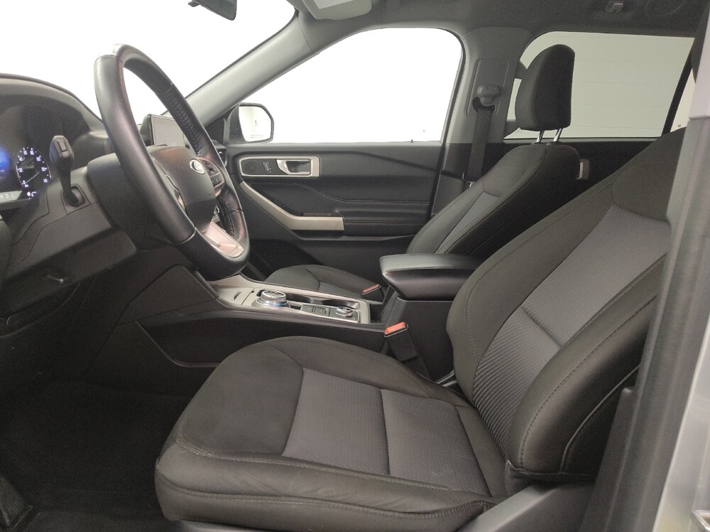 2022 Ford Explorer in St. Louis, MO 63136 - 18137128 17