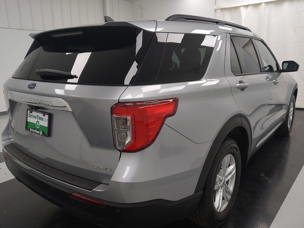 2022 Ford Explorer in St. Louis, MO 63136 - 18137128 9