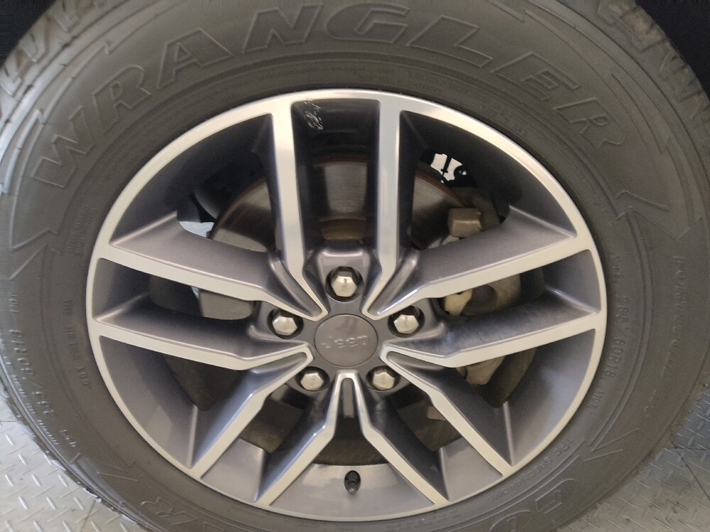 2019 Jeep Grand Cherokee in Birmingham, AL 35215 - 18137130 31