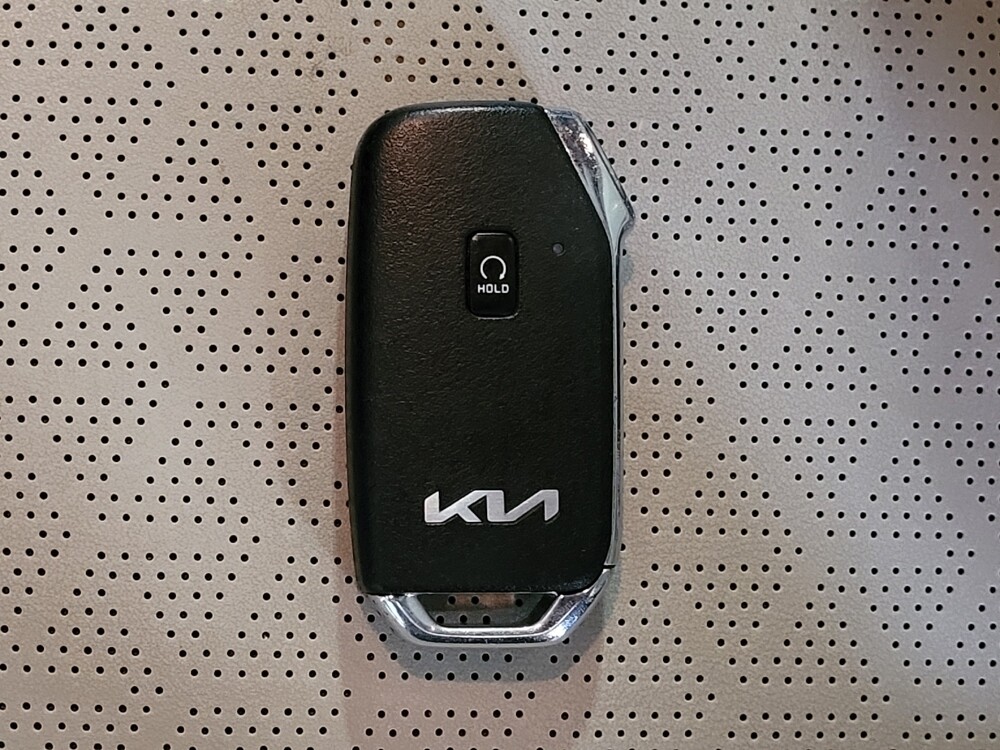 2023 Kia Sorento in Miami, FL 33157 - 18137133 32