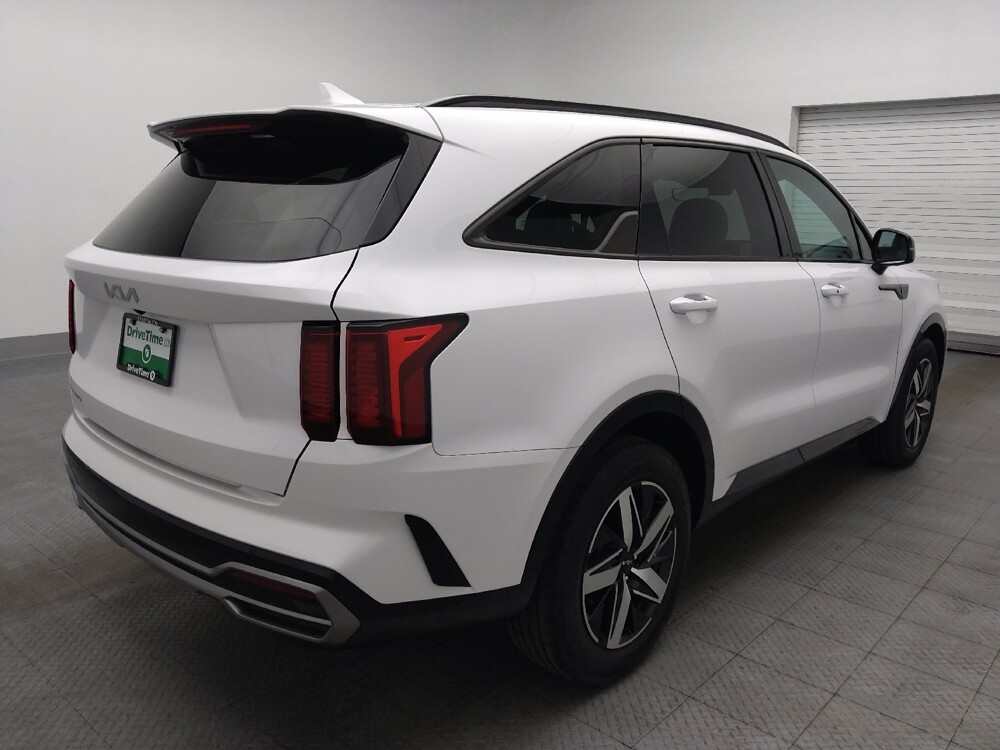 2023 Kia Sorento in Miami, FL 33157 - 18137133 9
