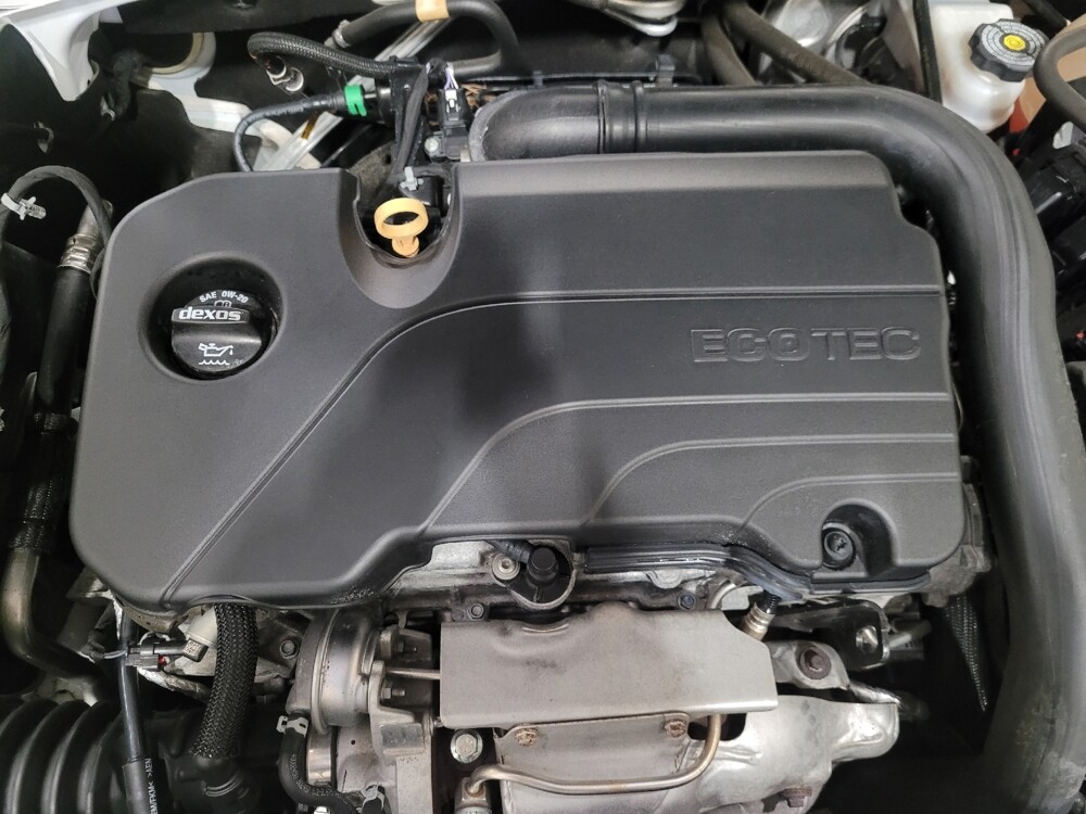 2018 Chevrolet Malibu in New Castle, DE 19720 - 18137148 30