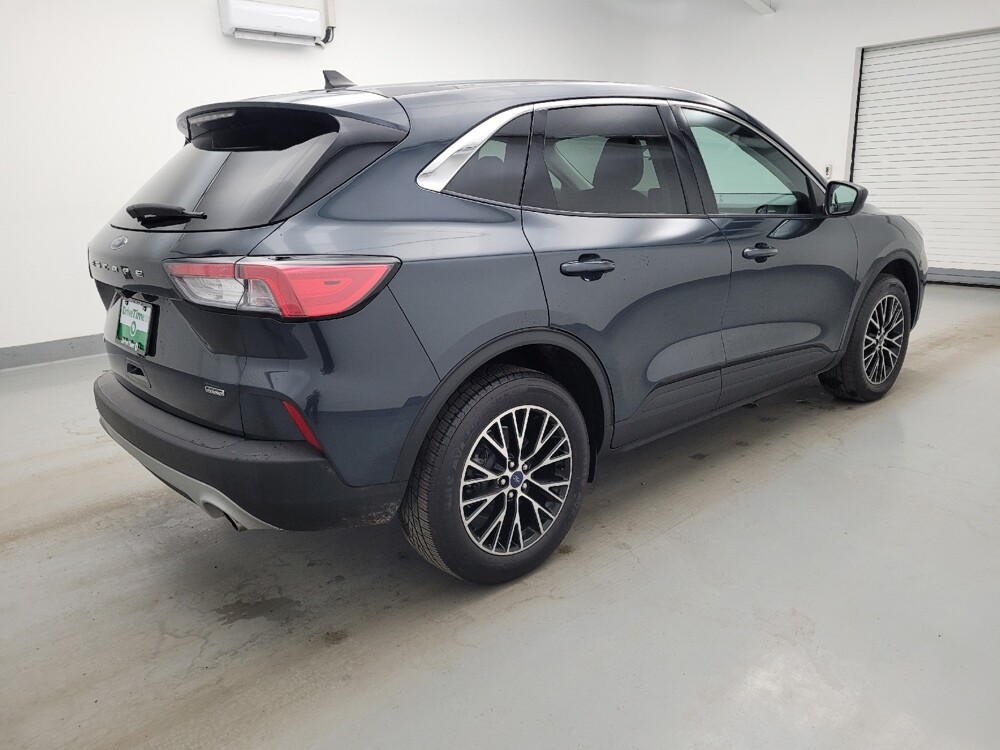2022 Ford Escape in Columbus, OH 43228 - 18137157 10