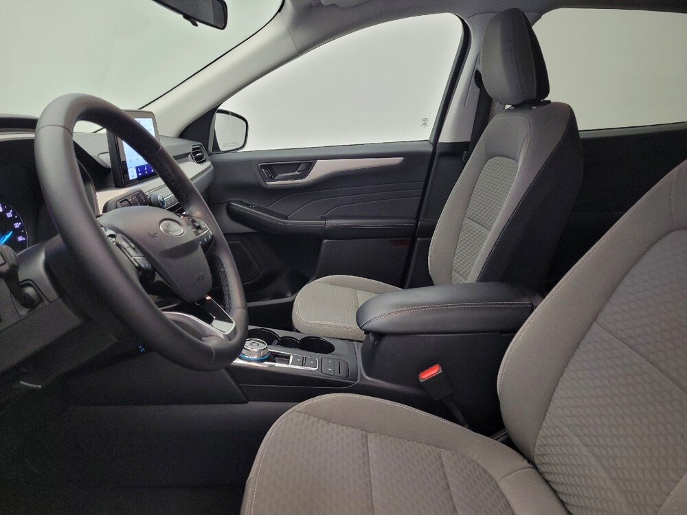 2022 Ford Escape in Columbus, OH 43228 - 18137157 17