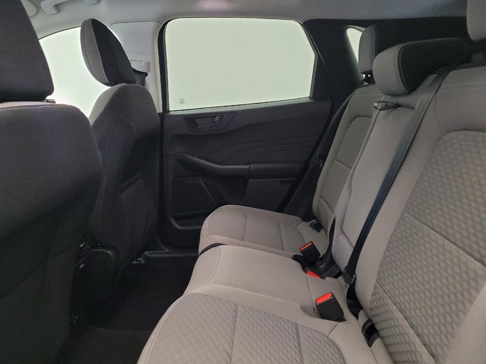 2022 Ford Escape in Columbus, OH 43228 - 18137157 18