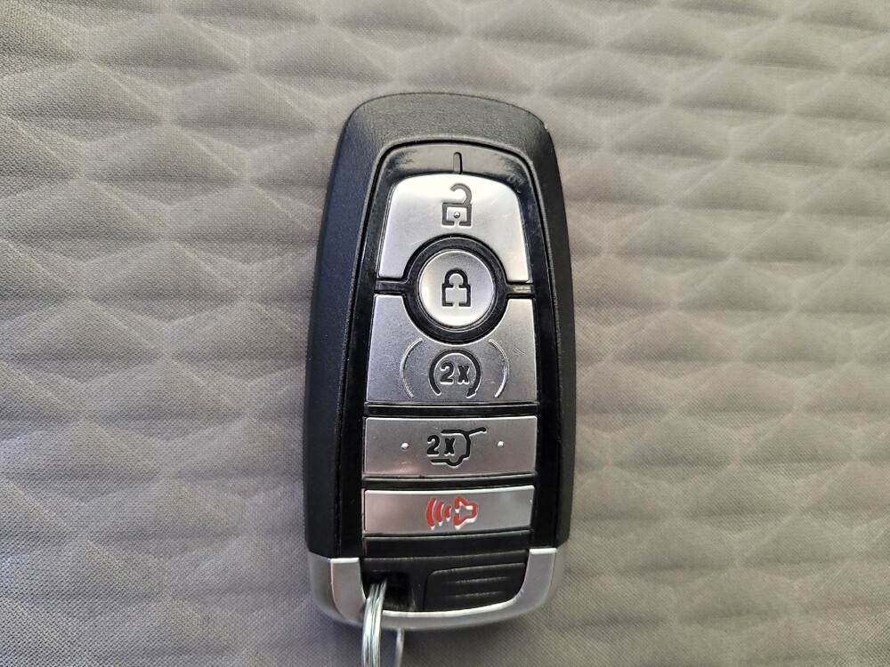 2022 Ford Escape in Columbus, OH 43228 - 18137157 32