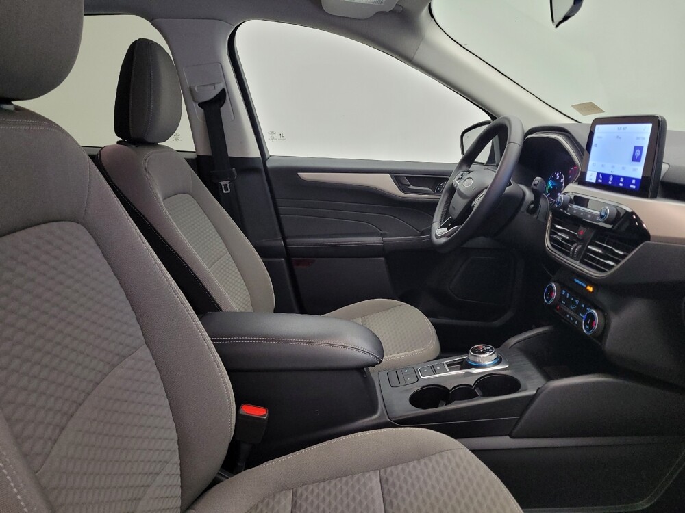 2022 Ford Escape in Columbus, OH 43228 - 18137157 21