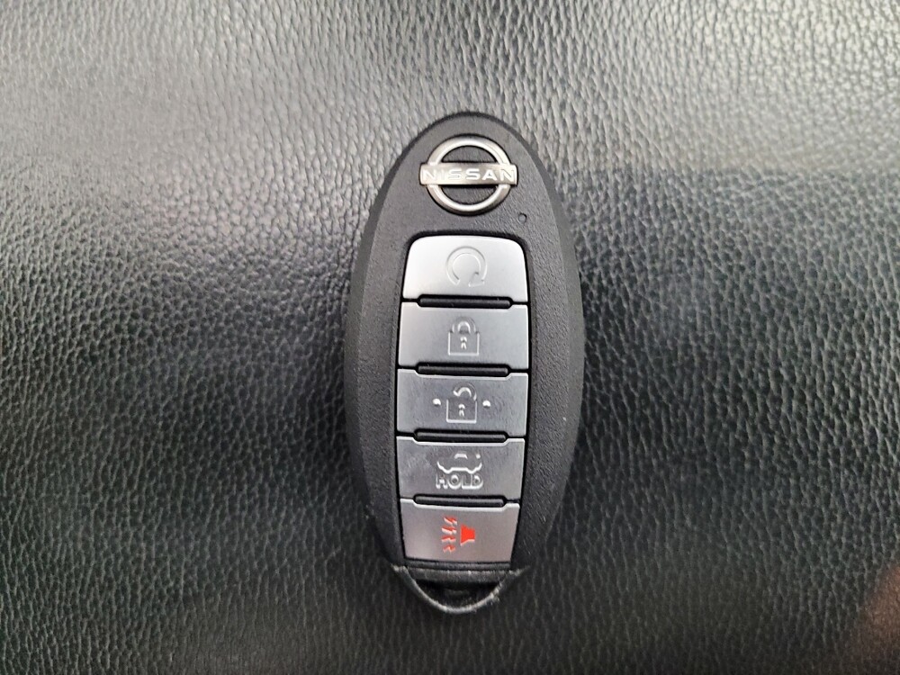 2020 Nissan Pathfinder in Las Vegas, NV 89102 - 18137162 32