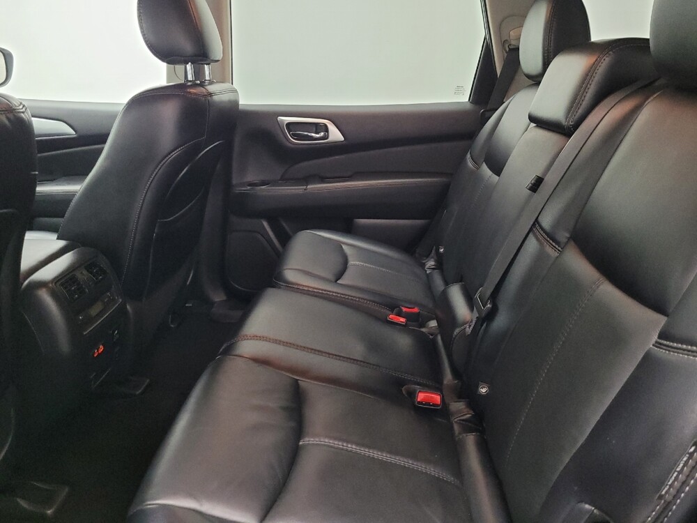 2020 Nissan Pathfinder in Las Vegas, NV 89102 - 18137162 18