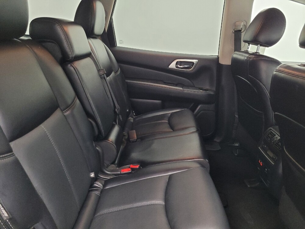 2020 Nissan Pathfinder in Las Vegas, NV 89102 - 18137162 19