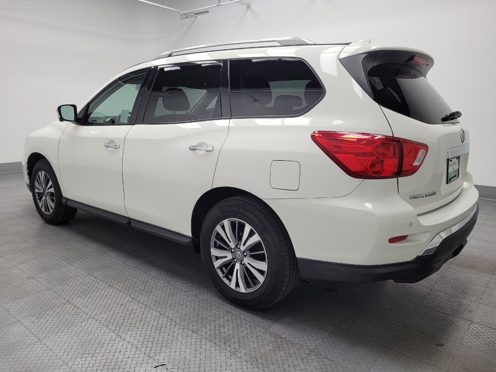 2020 Nissan Pathfinder in Las Vegas, NV 89102 - 18137162 3