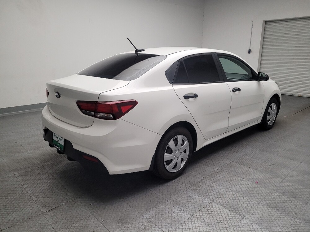 2018 Kia Rio in Downey, CA 90241 - 18137164 9