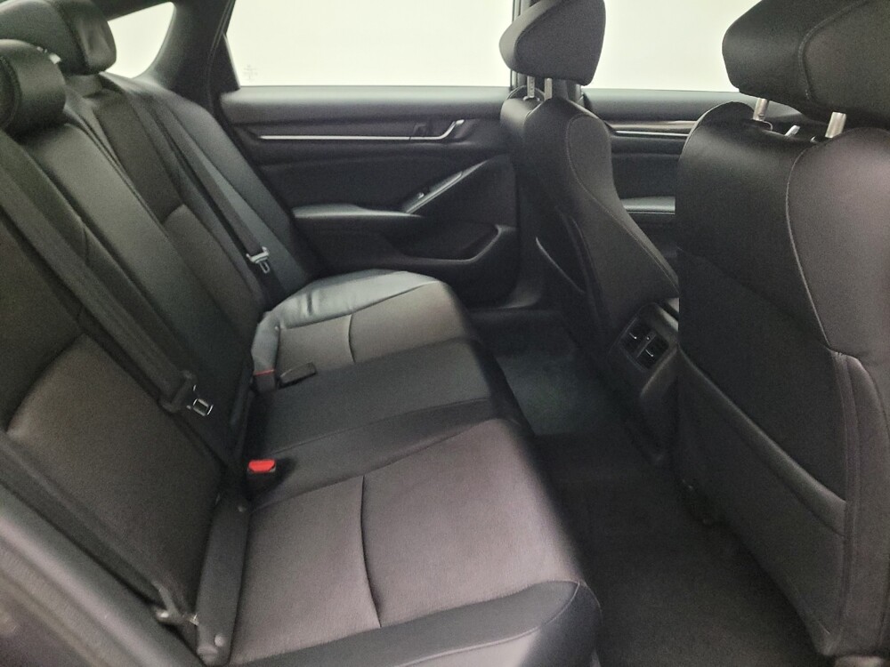 2018 Honda Accord in Downey, CA 90241 - 18137165 19