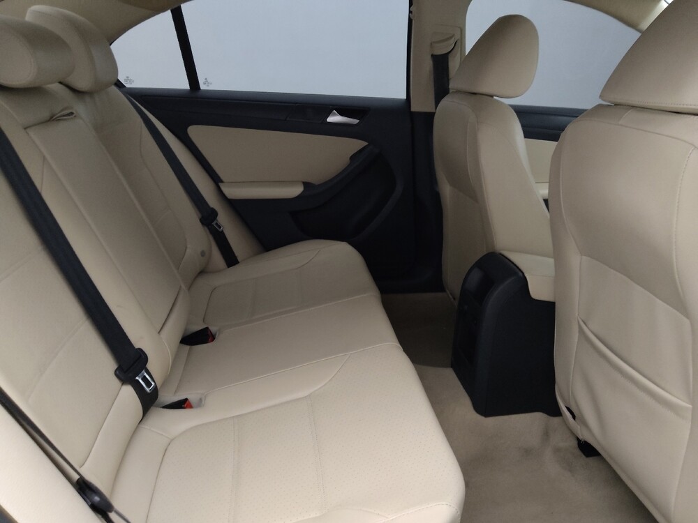 2014 Volkswagen Jetta in Savannah, GA 31419 - 18137169 19