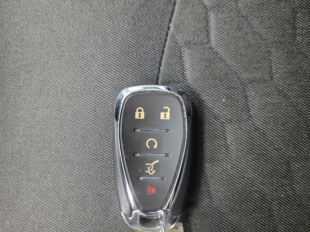 2021 Chevrolet Equinox in Indianapolis, IN 46219 - 18137174 32