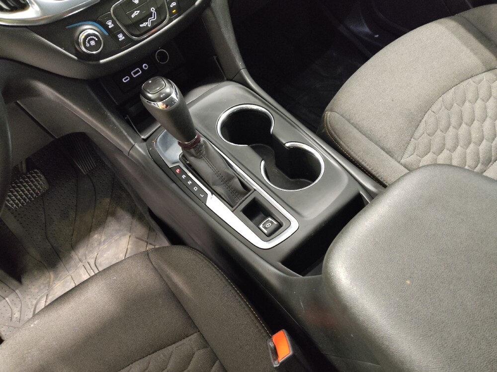 2021 Chevrolet Equinox in Columbus, OH 43228 - 18137176 26