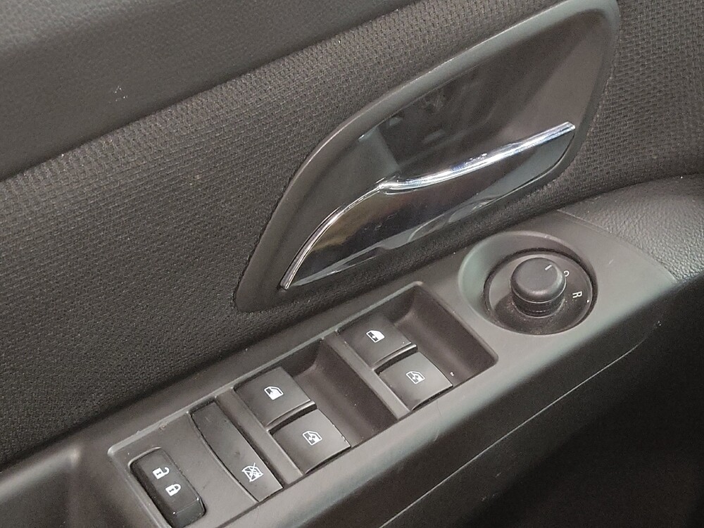 2016 Chevrolet Cruze in Tulsa, OK 74145 - 18137192 27