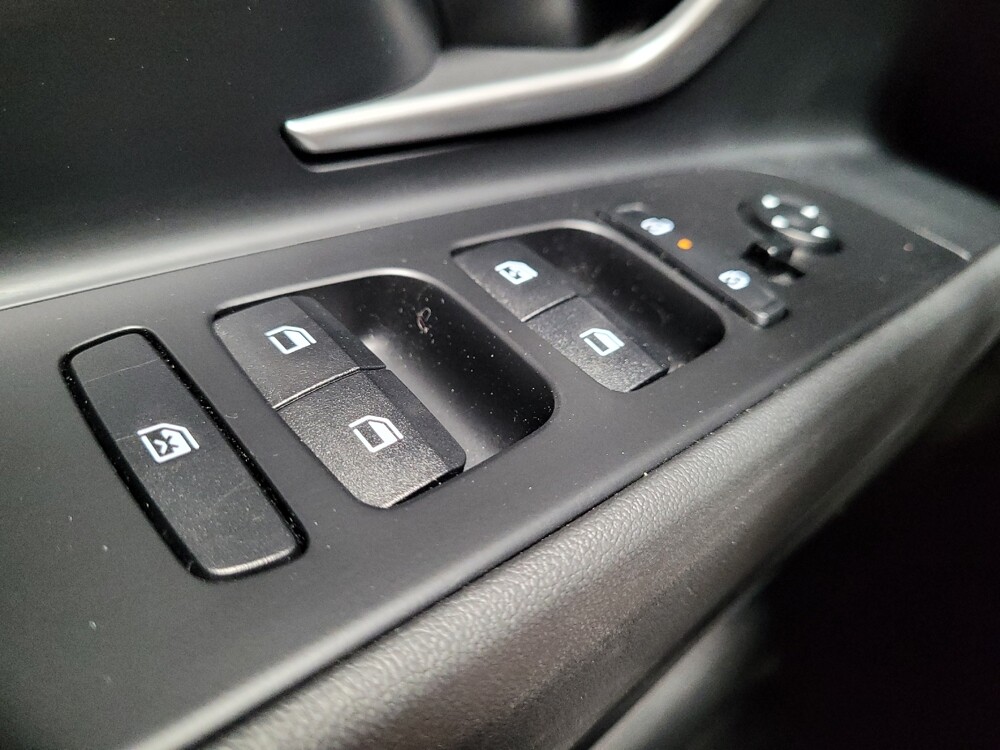 2025 Hyundai Elantra in Fresno, CA 93726 - 18137200 27
