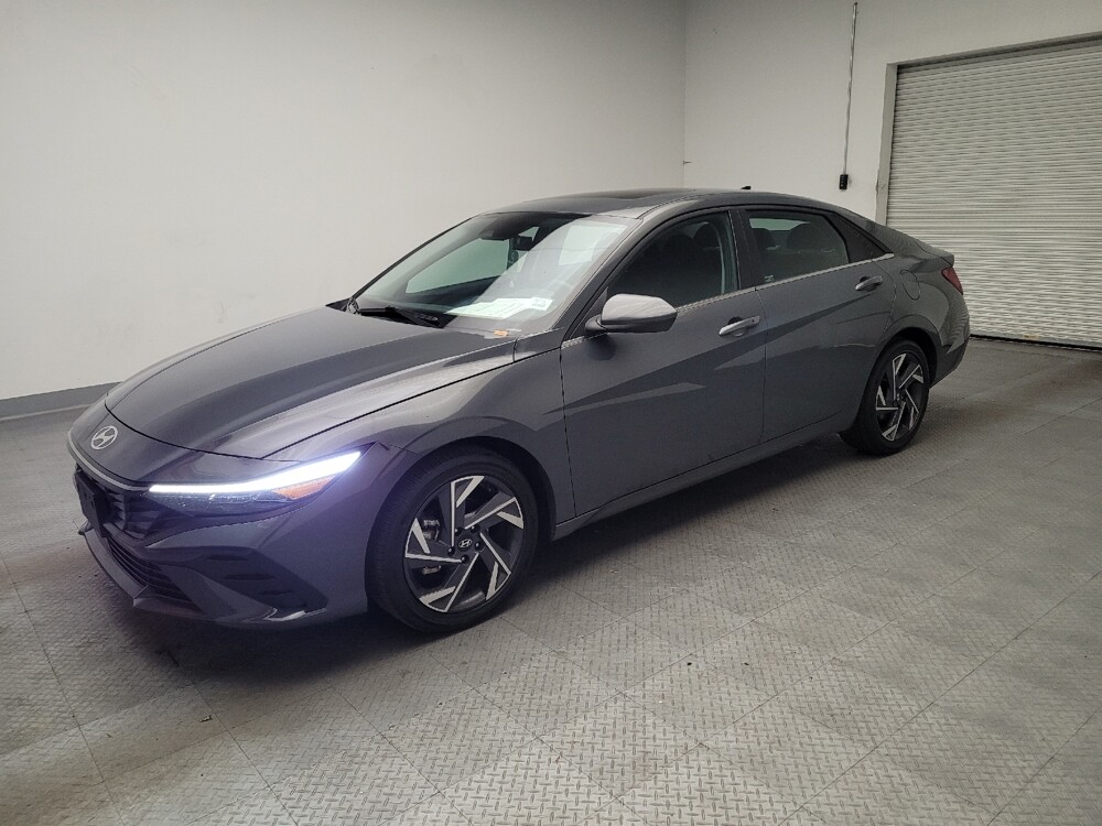 2025 Hyundai Elantra in Fresno, CA 93726 - 18137200 2