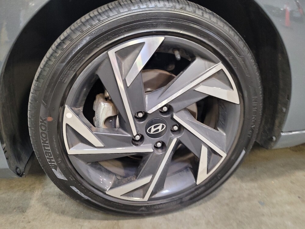 2025 Hyundai Elantra in Fresno, CA 93726 - 18137200 31