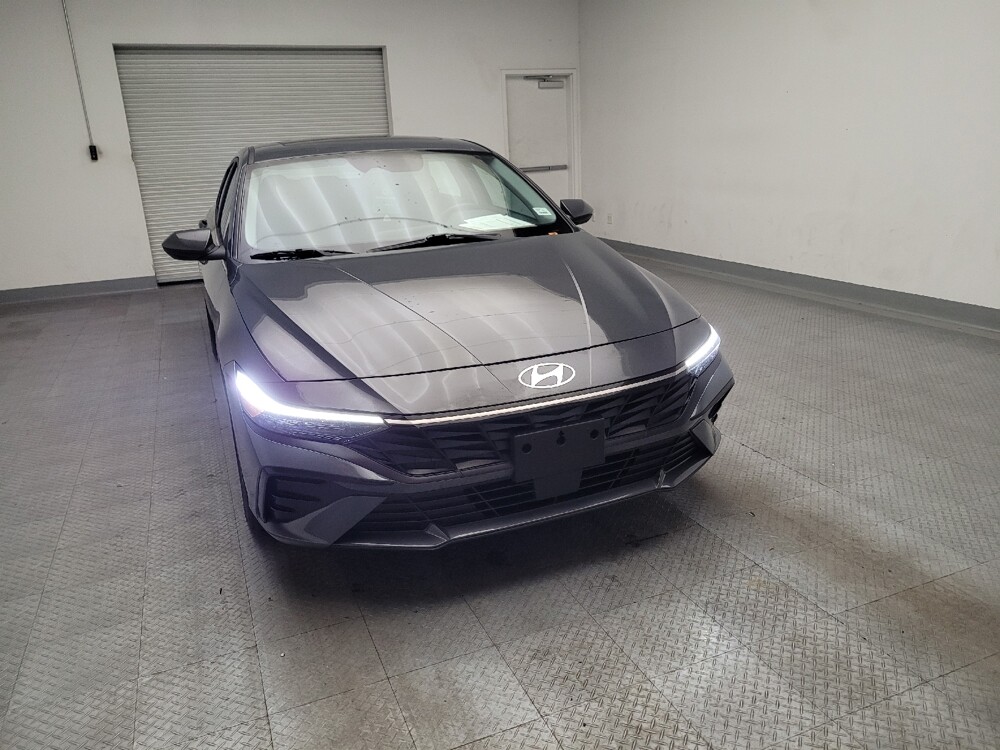 2025 Hyundai Elantra in Fresno, CA 93726 - 18137200 14