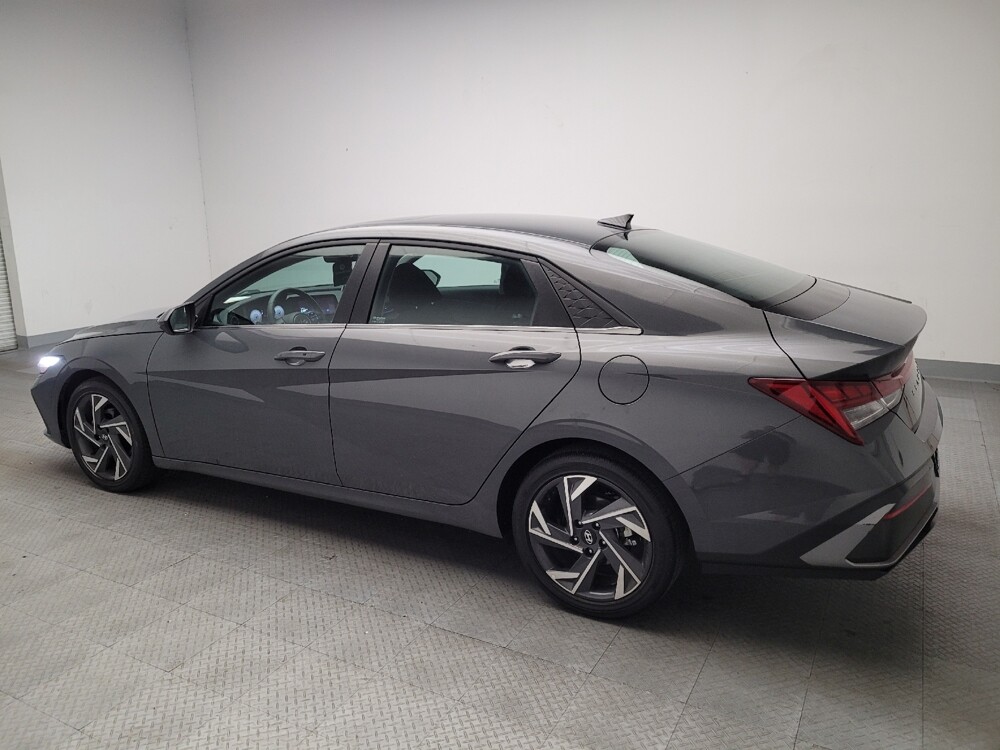 2025 Hyundai Elantra in Fresno, CA 93726 - 18137200 3